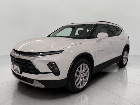 Used 2024 Chevrolet Blazer LT w/ Convenience Package AWD/4WD image 12