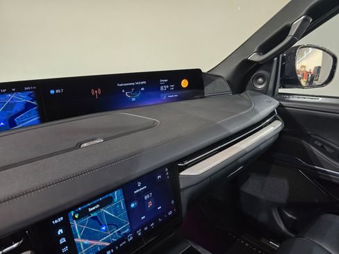 New 2025 Lincoln Navigator L Reserve w/ Jet Appearance Package image 30