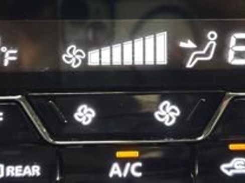 Used 2023 Nissan Murano SL w/ Cargo Package FWD image 32