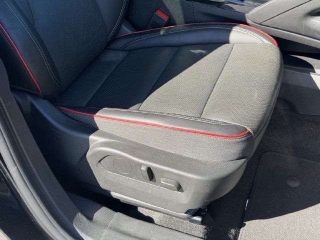 Used 2023 Buick Envision Essence w/ Technology Package I AWD/4WD image 15