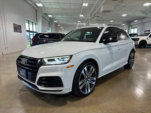 Used 2020 Audi SQ5 Premium Plus w/ Premium Plus Package AWD/4WD image 3