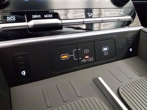 New 2026 Hyundai Santa Fe Limited AWD/4WD image 9