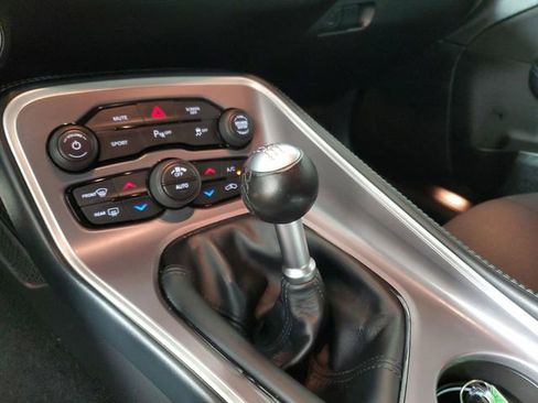 Used 2022 Dodge Challenger R/T w/ Shaker Package RWD image 27