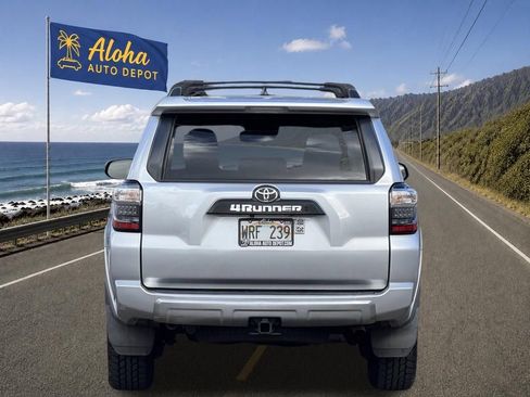 Used 2022 Toyota 4Runner TRD Off-Road Premium AWD/4WD image 5