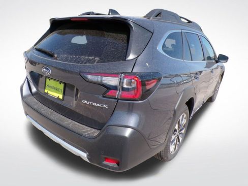 Used 2025 Subaru Outback Limited AWD/4WD image 6