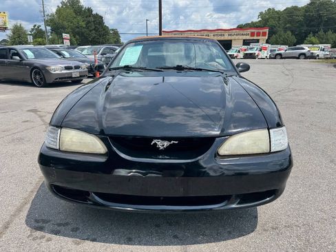 Used 1998 Ford Mustang GT RWD image 2