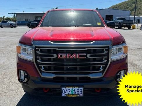 Used 2022 GMC Canyon AT4 image 2