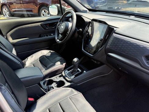 Certified 2025 Subaru Forester Premium AWD/4WD image 27
