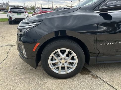 Used 2023 Chevrolet Equinox LT image 35