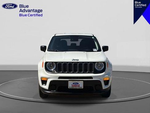 Used 2023 Jeep Renegade Latitude AWD/4WD image 3