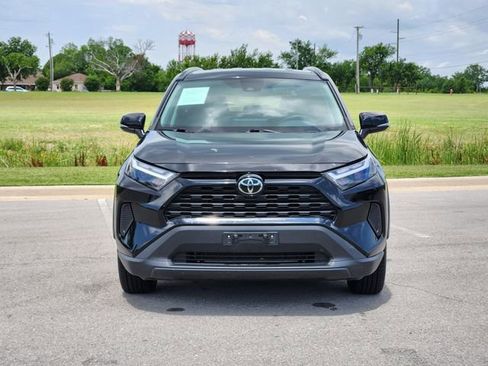 Used 2023 Toyota RAV4 XLE image 2