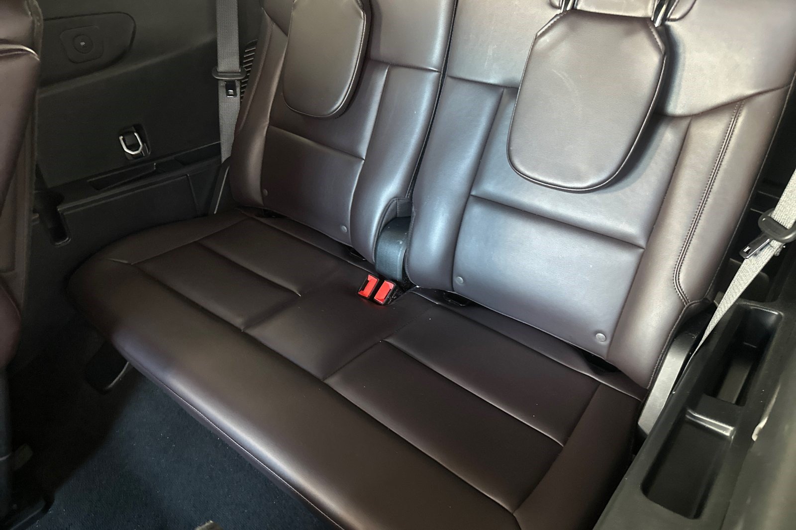 Used 2025 Ford Explorer Platinum w/ LUX Leather Package AWD/4WD image 35