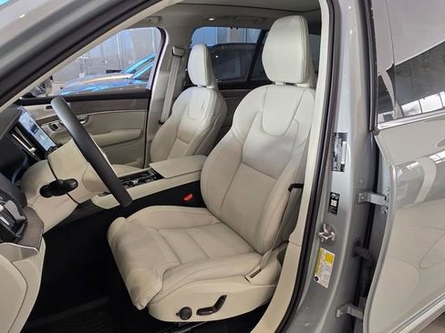 New 2026 Volvo XC90 B5 Ultra w/ Protection Package Premier AWD/4WD image 14
