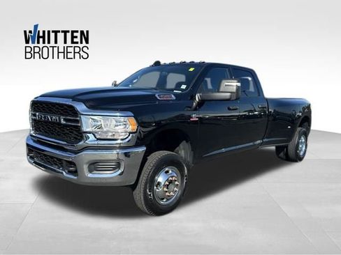 Used 2024 RAM 3500 Tradesman w/ Chrome Appearance Group image 1