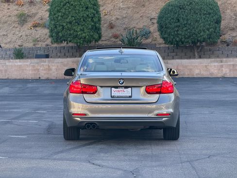 Used 2018 BMW 330i Sedan w/ Convenience Package RWD image 4