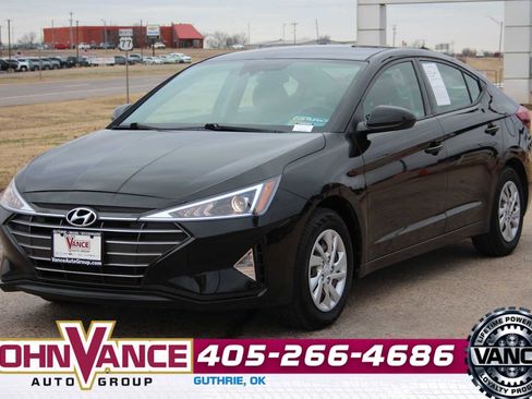 Used 2020 Hyundai Elantra SE image 3