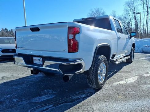Used 2020 Chevrolet Silverado 2500 LT w/ Convenience Package image 18