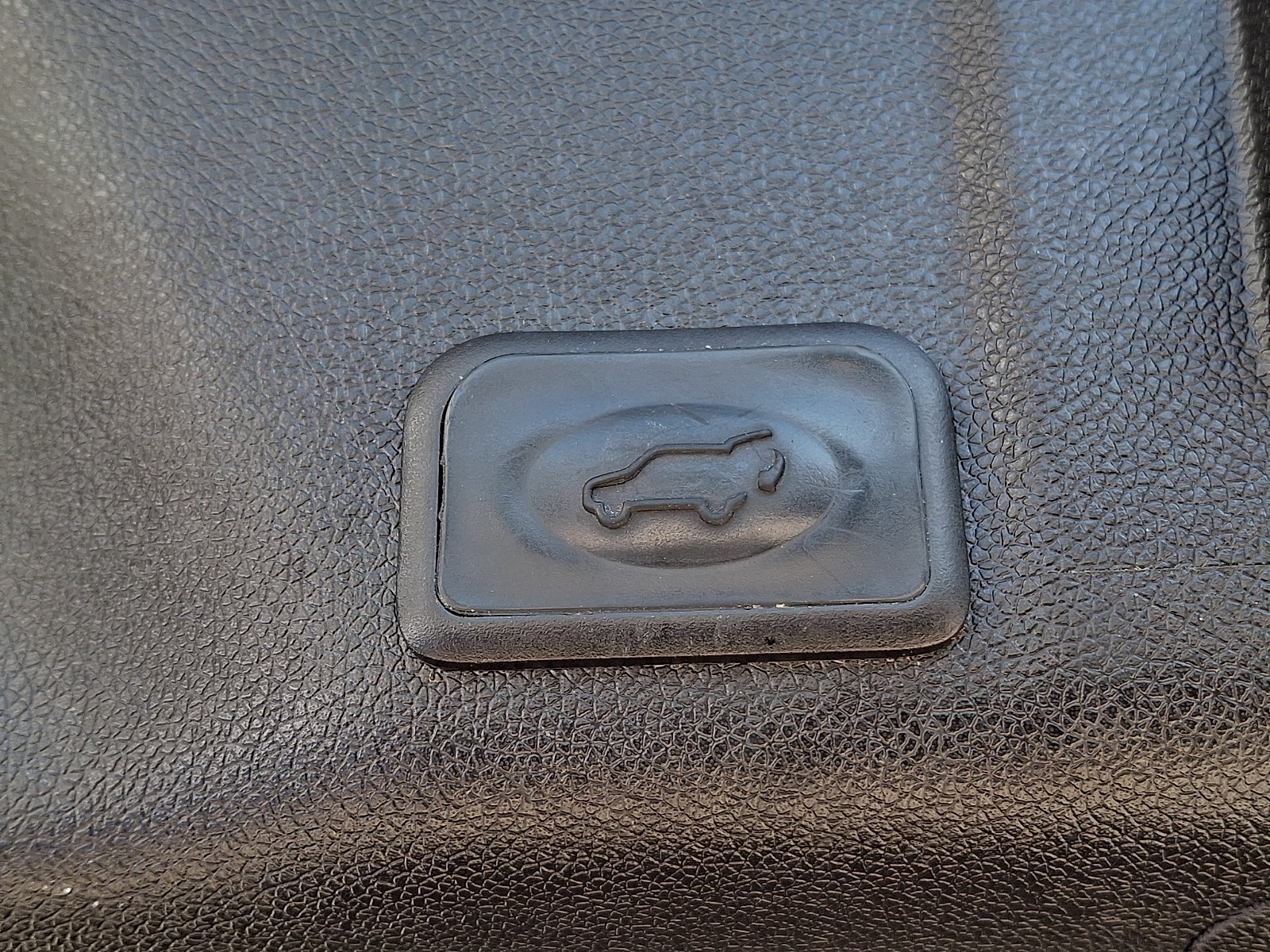 Used 2016 GMC Acadia Denali AWD/4WD image 30