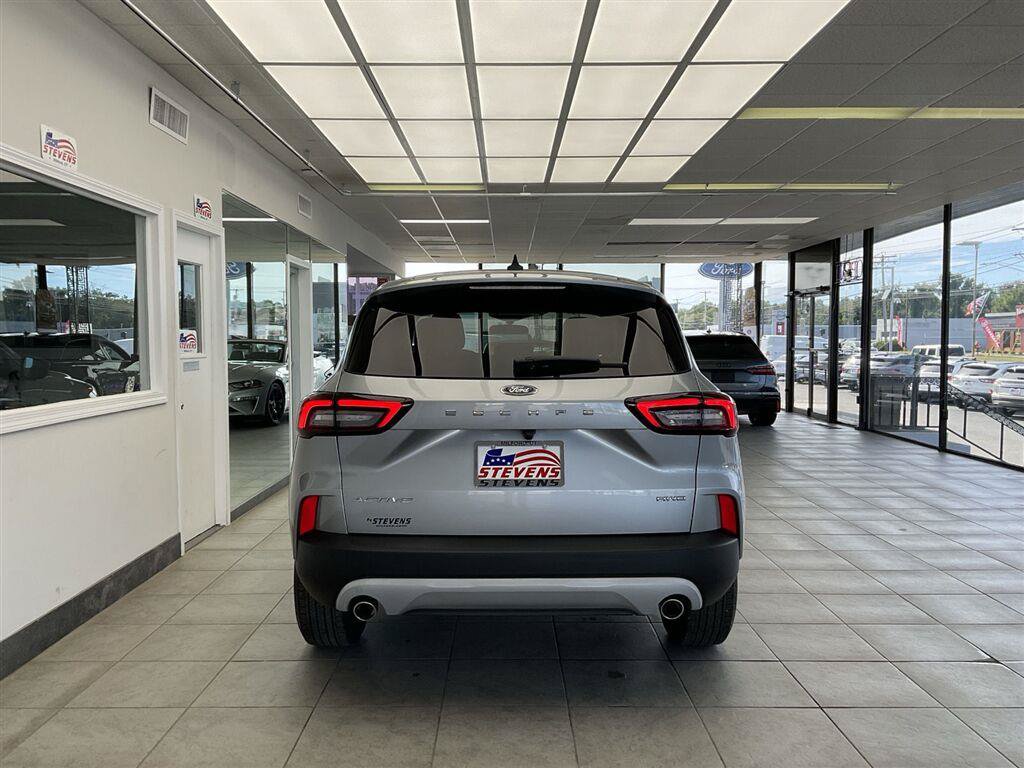 Used 2023 Ford Escape Active AWD/4WD image 6