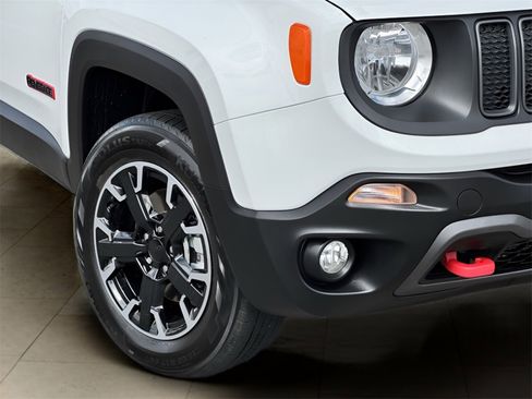Used 2023 Jeep Renegade Trailhawk image 44