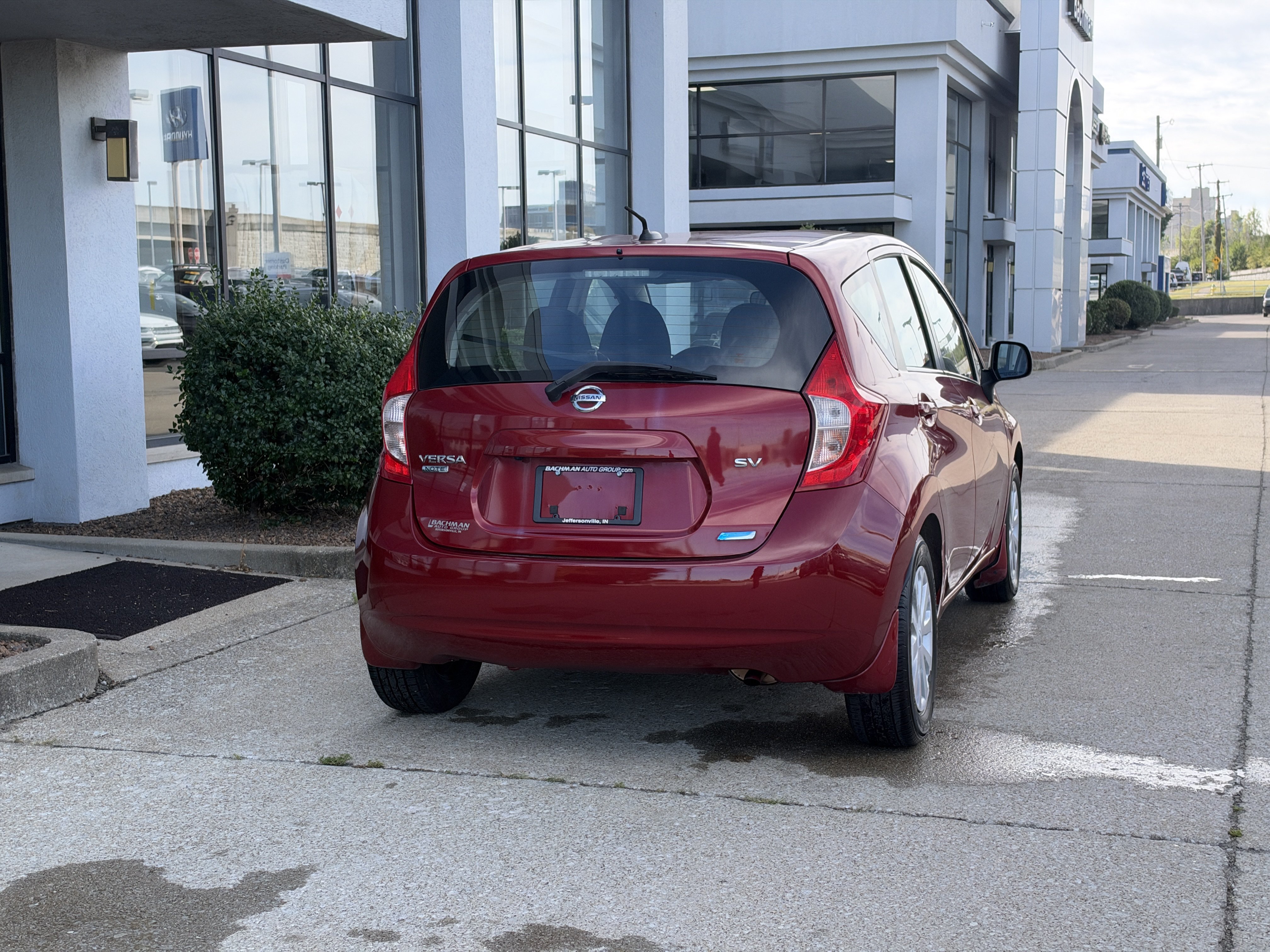 Used 2014 Nissan Versa Note SV w/ Convenience Package FWD image 5