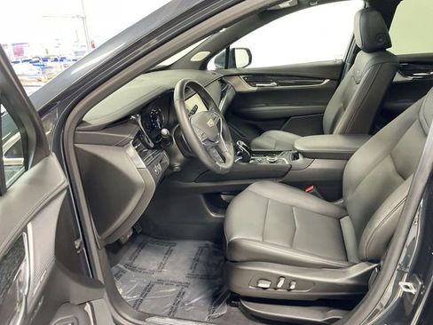 Used 2021 Cadillac XT5 Premium Luxury image 11