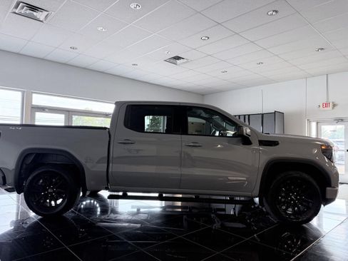 Used 2024 GMC Sierra 1500 Elevation AWD/4WD image 19