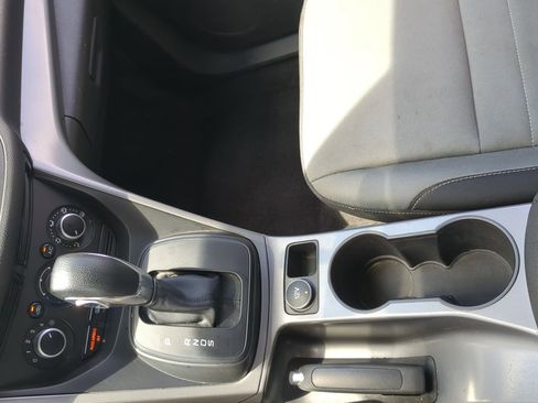 Used 2016 Ford Escape SE FWD image 17