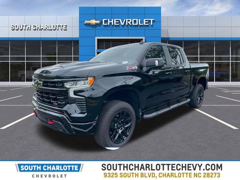 Used 2025 Chevrolet Silverado 1500 LT Trail Boss w/ Convenience Package II AWD/4WD image 1