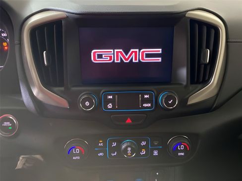 Used 2020 GMC Terrain Denali w/ Denali Premium Package AWD/4WD image 19