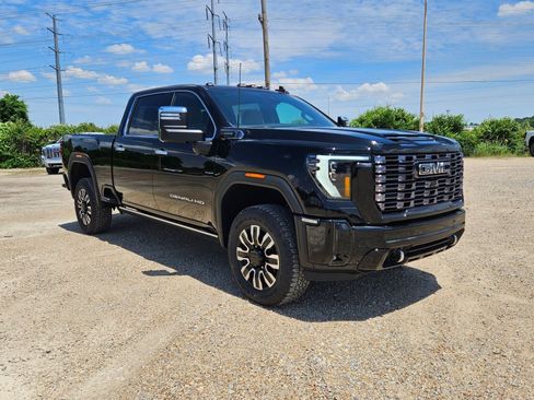 New 2026 GMC Sierra 3500 Denali Ultimate AWD/4WD image 8