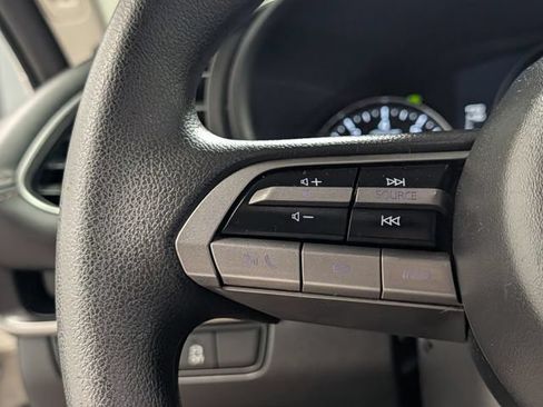 Used 2020 MAZDA MAZDA3 Sedan FWD image 18