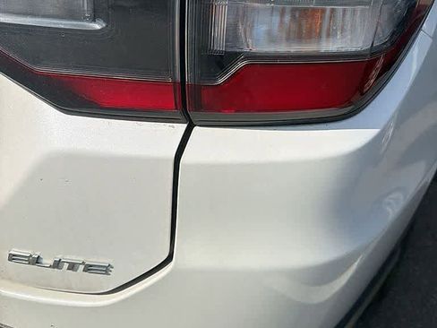 Used 2023 Honda Pilot Elite image 8