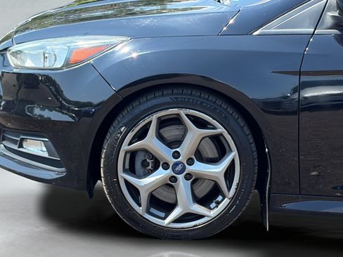 Used 2018 Ford Focus ST FWD image 26