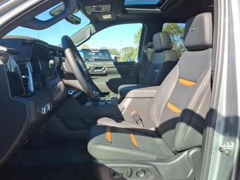 New 2026 GMC Sierra 1500 AT4 w/ AT4 Premium Package AWD/4WD image 12
