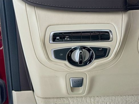 Certified 2022 Mercedes-Benz G 63 AMG 4MATIC image 11