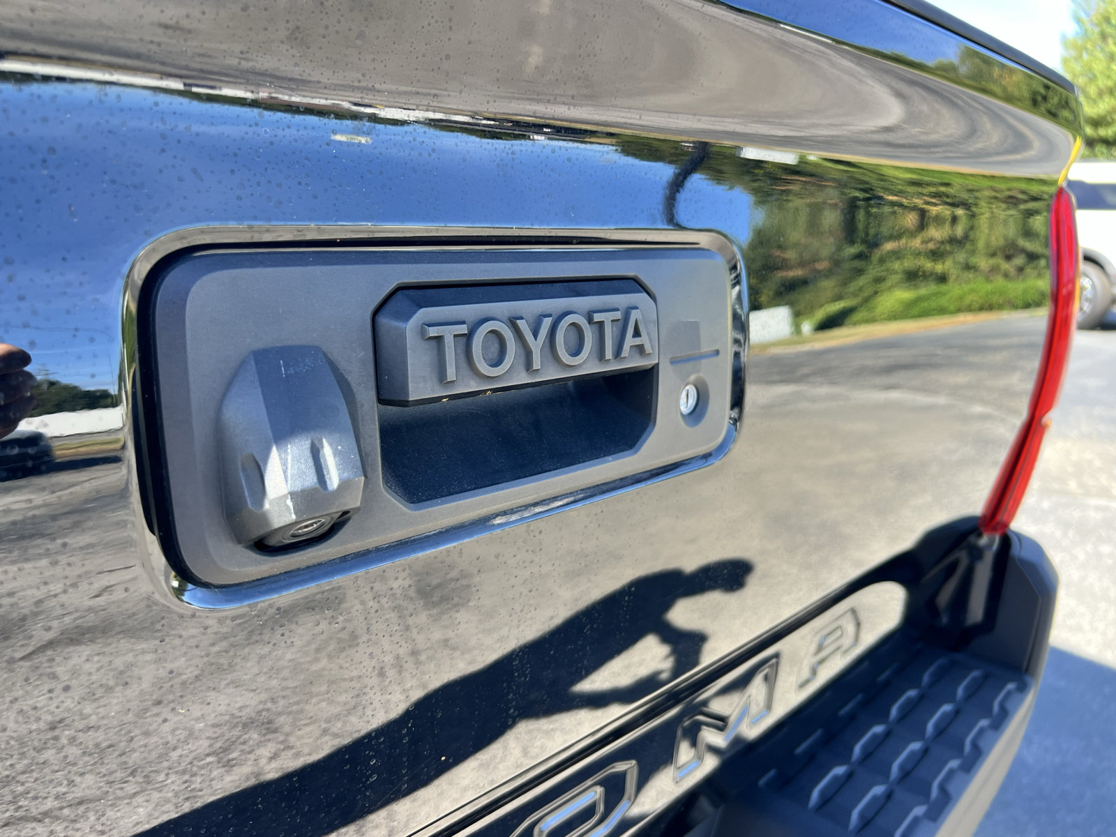 Used 2021 Toyota Tacoma SR AWD/4WD image 10