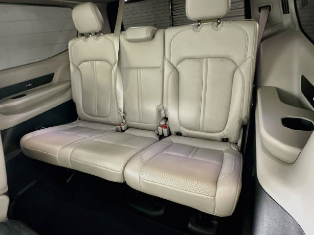 Used 2022 Jeep Wagoneer Series I w/ Convenience Group I AWD/4WD image 12