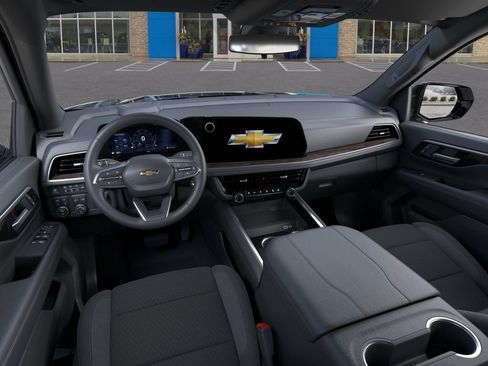 New 2026 Chevrolet Suburban LS AWD/4WD image 15