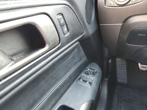 Used 2019 Ford Mustang Shelby GT350 w/ Technology Package image 35