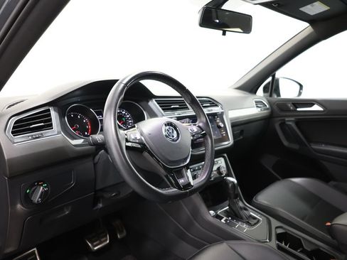 Used 2021 Volkswagen Tiguan SE R-Line FWD image 15