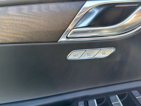 Used 2024 Genesis GV80 2.5T AWD/4WD image 26