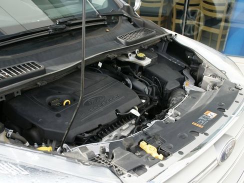 Used 2018 Ford Escape SEL w/ Ford Safe & Smart Package image 12