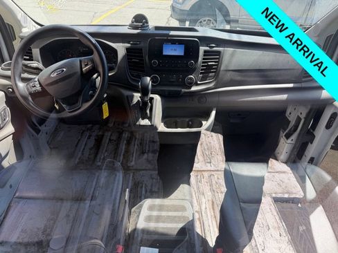 Used 2024 Ford Transit 250 148 Medium Roof RWD image 6