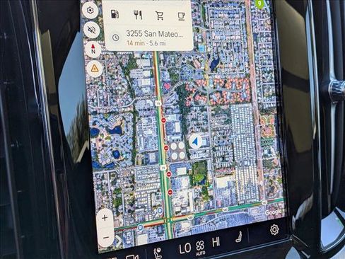 Used 2023 Volvo V60 B5 Cross Country Plus image 7