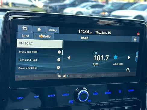 Used 2020 Hyundai Ioniq Limited image 24