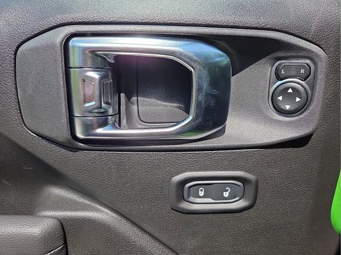 New 2025 Jeep Gladiator Mojave w/ Steel Bumper Group image 13