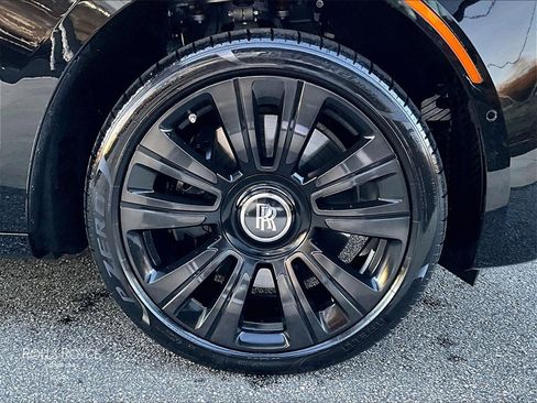 Certified 2022 Rolls-Royce Ghost w/ Ghost Package image 32