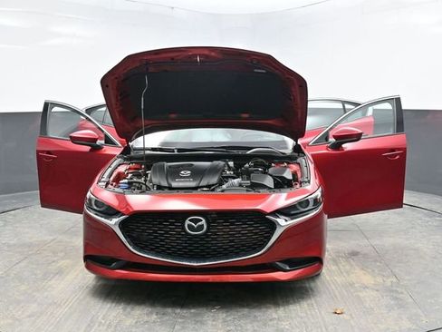 Used 2019 MAZDA MAZDA3 AWD Sedan w/ Premium Package image 33