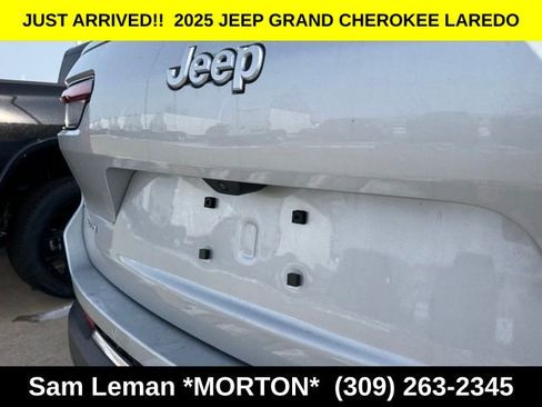 New 2025 Jeep Grand Cherokee L Laredo w/ Luxury Tech Group I image 11